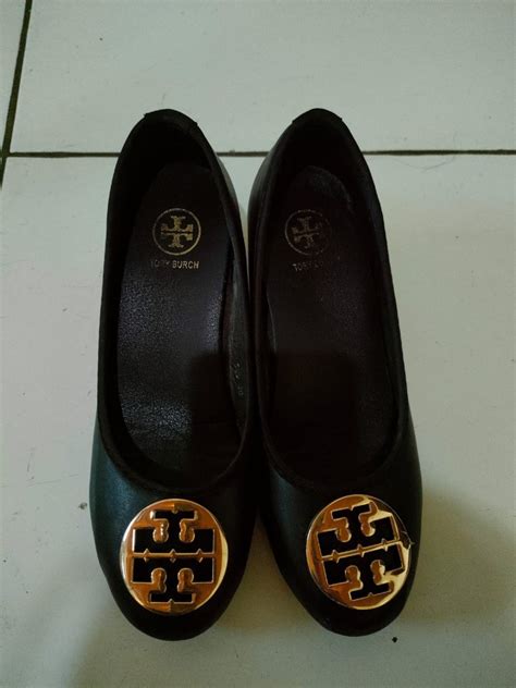 tory burch sepatu.